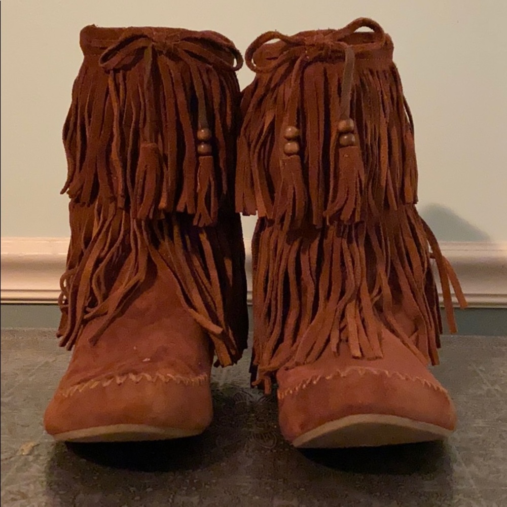 fringe brown boots - size 10